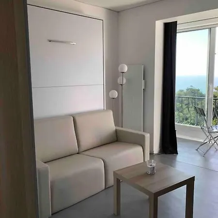 Vu Sur Apartment